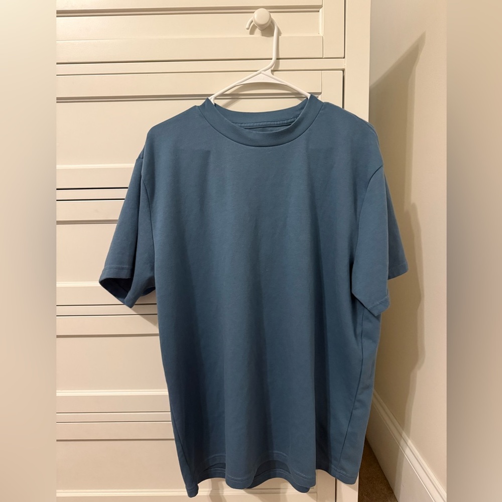Hollister Men’s Classic Blue Short Sleeve Tee